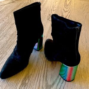 Zara Faux Suede Black Boots w/ Mirrored Block Heel. Size 40 EU.